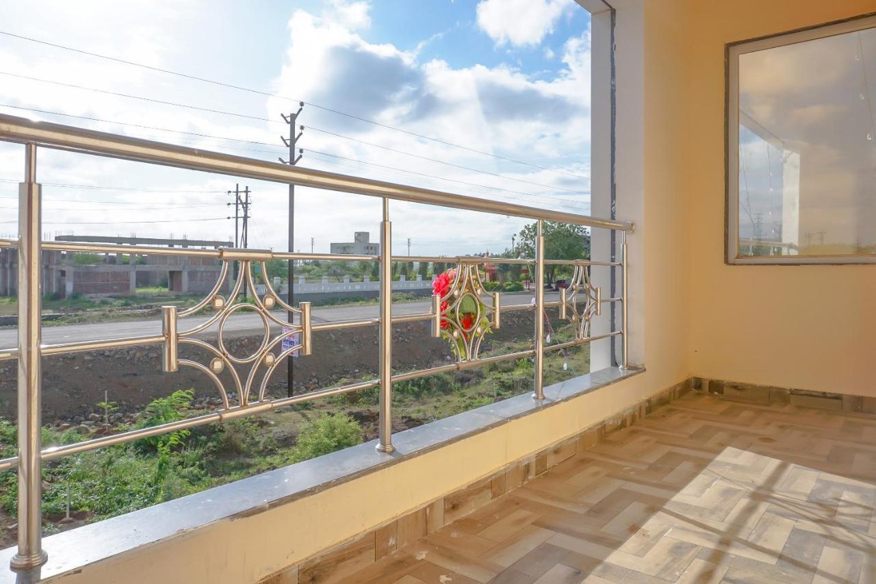 Oyo 81616 Omkar Executive Vagholi Екстериор снимка